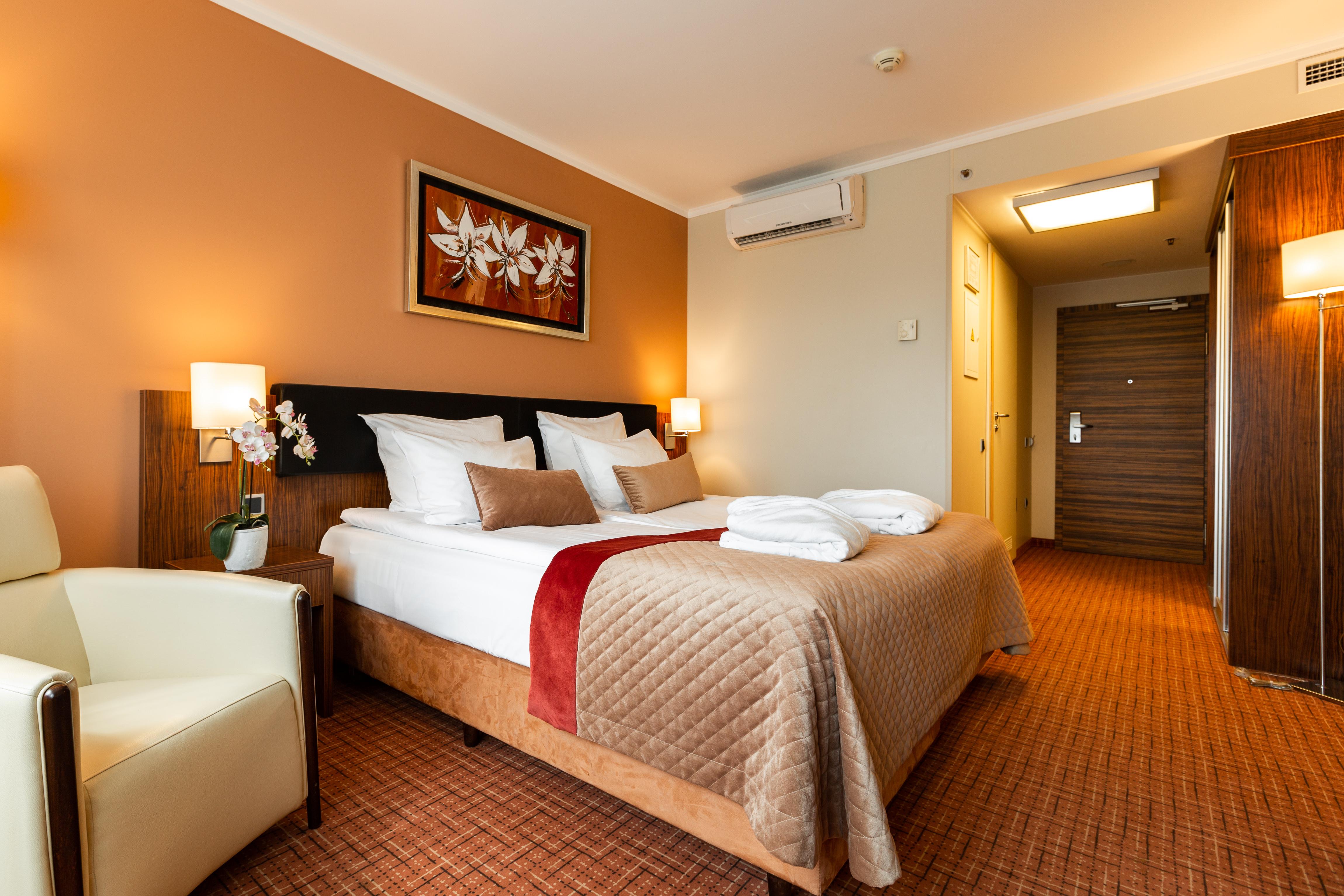 Hotell Avalon & Conferences