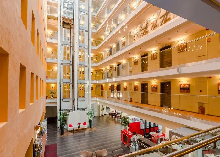 Avalon Hotel & Conferences