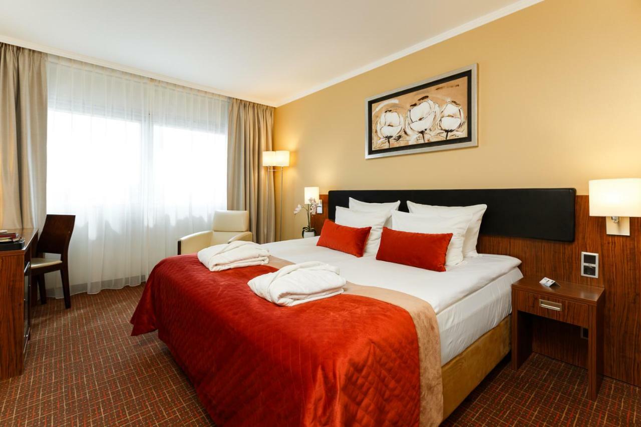 Avalon Hotel&conferences 4*